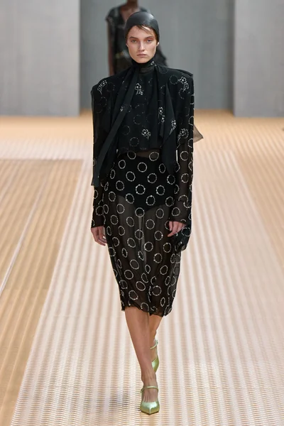 Look 34